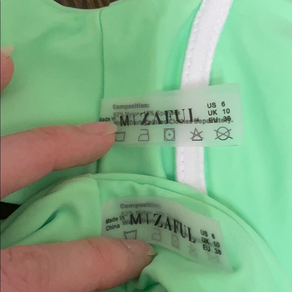 Bathing suit - Picture 2 of 4